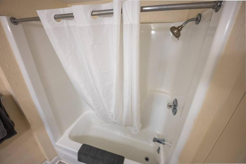 New Ocean Annie'S Oceanview Studio Heated Pools! เมอร์เทิลบีช ภายนอก รูปภาพ